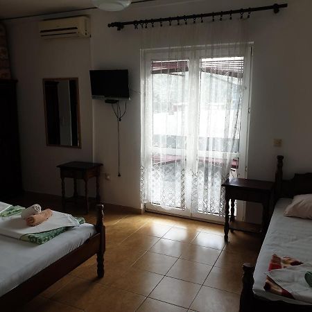 Apartments Regina Сутоморе Екстер'єр фото