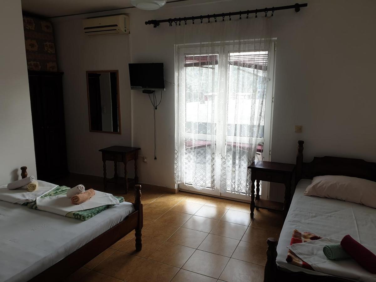 Apartments Regina Сутоморе Екстер'єр фото