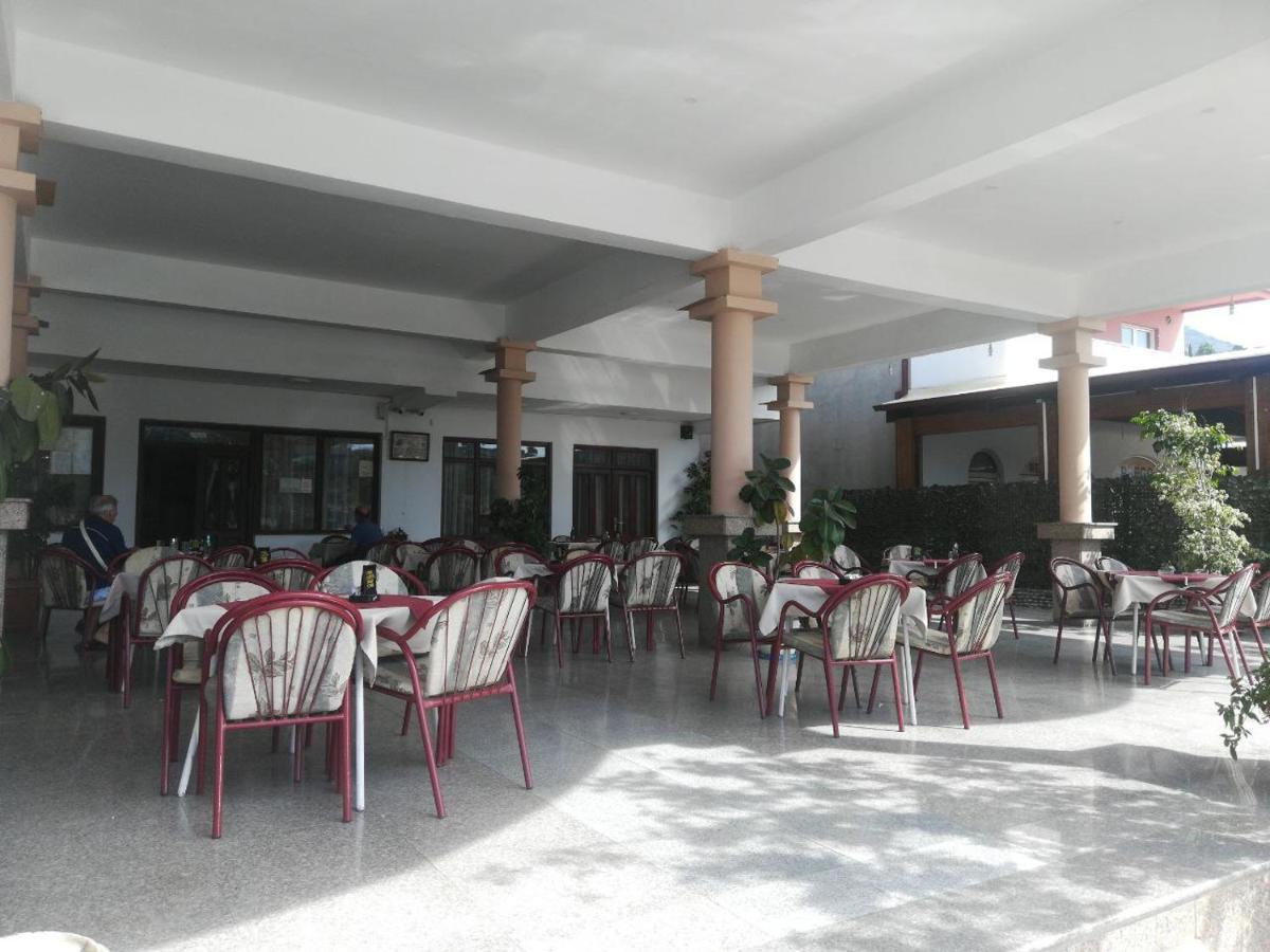 Apartments Regina Сутоморе Екстер'єр фото